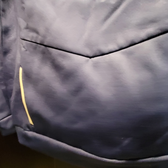 BNWT Toronto Maple Leafs Pullover Sweater - Picture 4 of 7